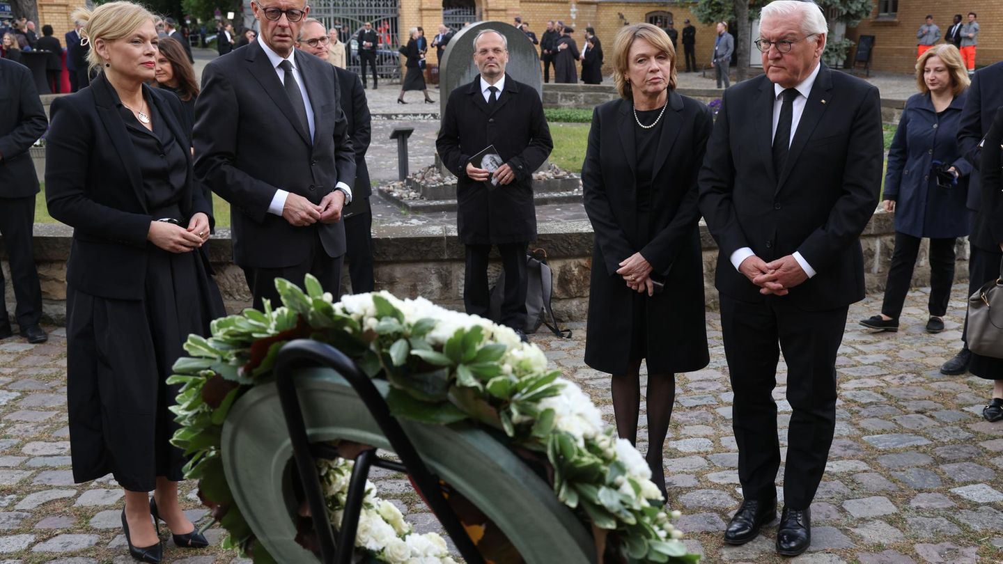 Julia Klöckner, Friedrich Merz, Elke Büdenbender und Frank-Walter Steinmeier
