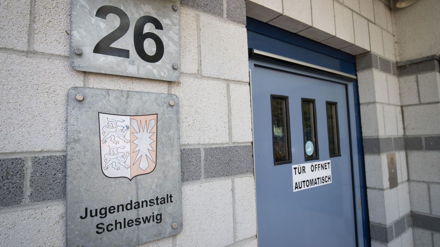 Zwei Mitarbeiterinnen der JVA in Schleswig wurden verurteilt