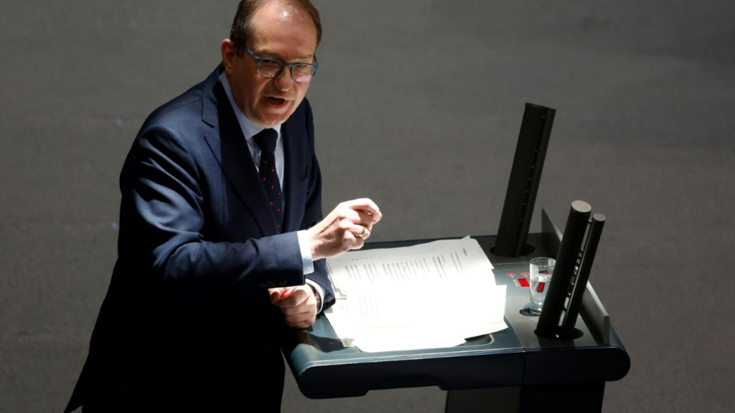 Alexander Dobrindt im Bundestag