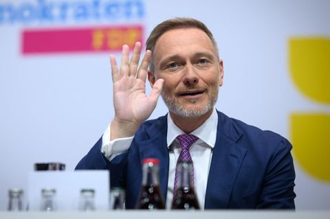 Tschüs, Leute: Christian Lindner winkt zum Abschied vom FDP-Vorsitz