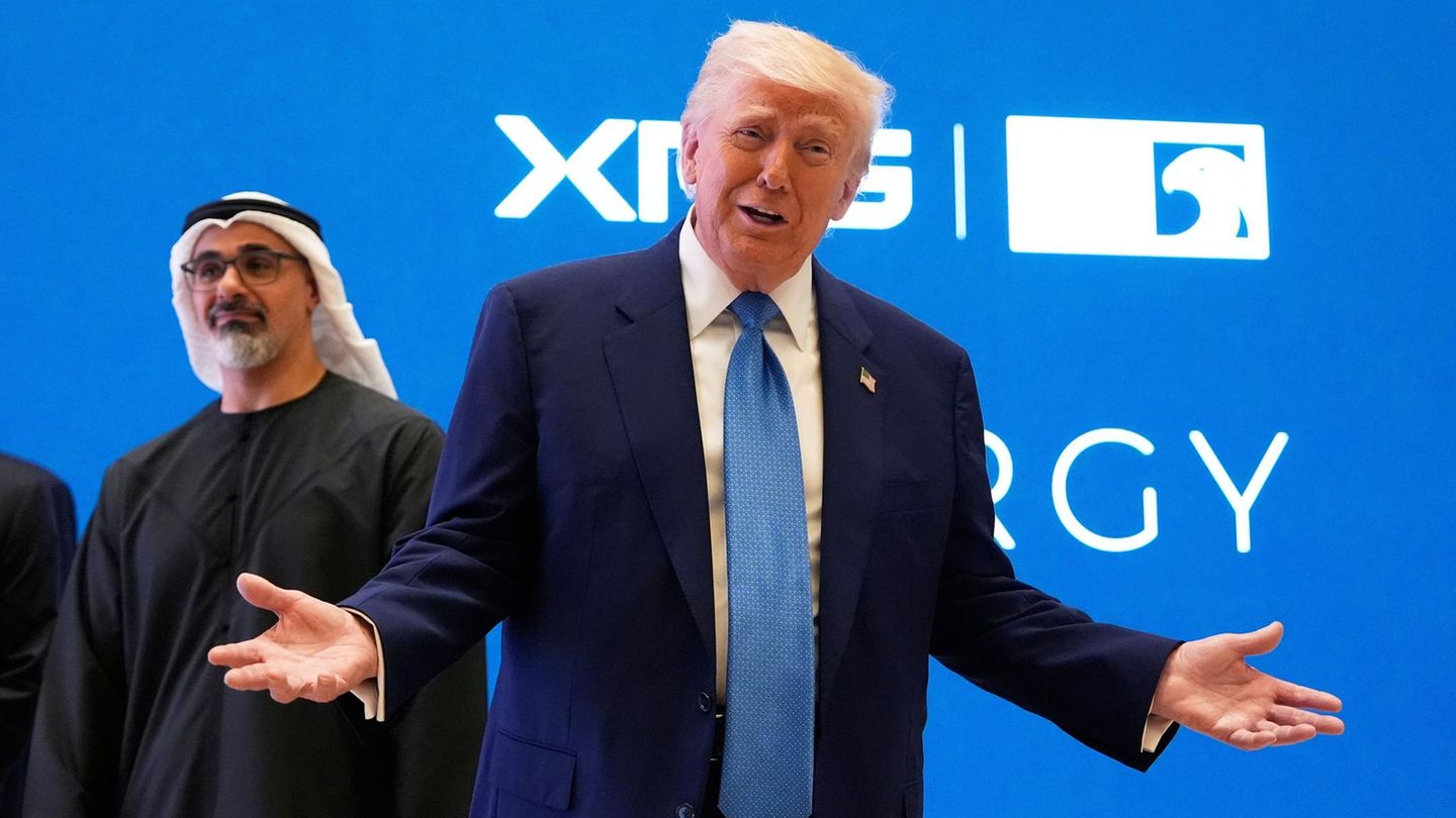 Verhandlungen in Istanbul: Donald Trump: "Nichts wird passieren bis ich mich mit Putin treffe"