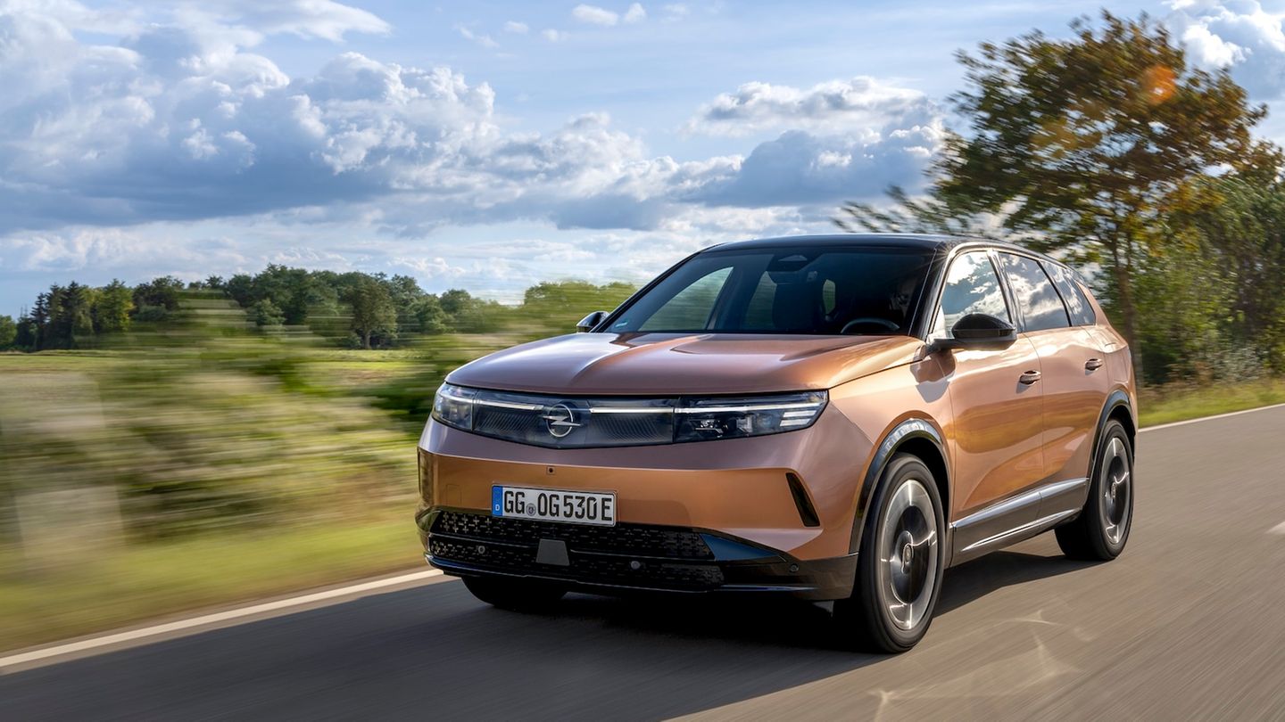 Electric family cars – plenty of space for the big trip and more