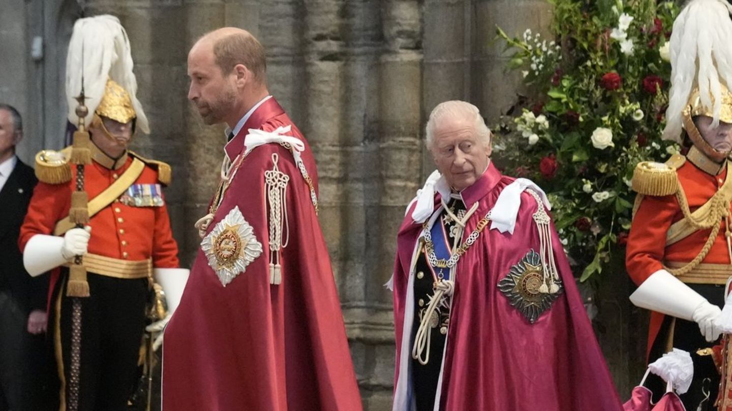 Prinz William und König Charles bei dem Gottesdienst in der Westminster Abbey
