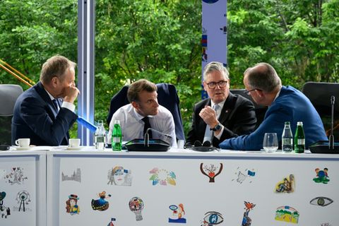 Die Regierungschefs Tusk, Macron, Starmer und Merz in Tirana
