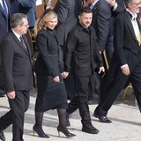 Auftritt in Schwarz: Wolodymyr Selenskyj händchenhaltend mit Ehefrau Olena Selenska 