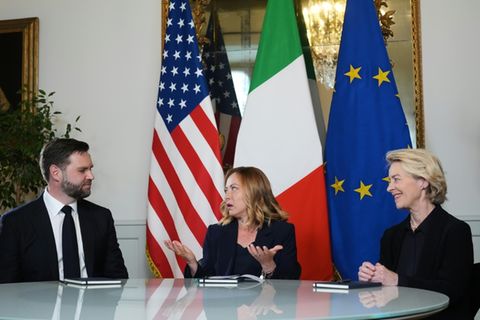 Vance, Meloni und von der Leyen in Rom