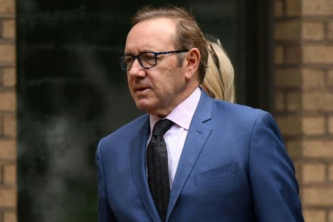 Kevin Spacey 2023 vor dem Gericht in London