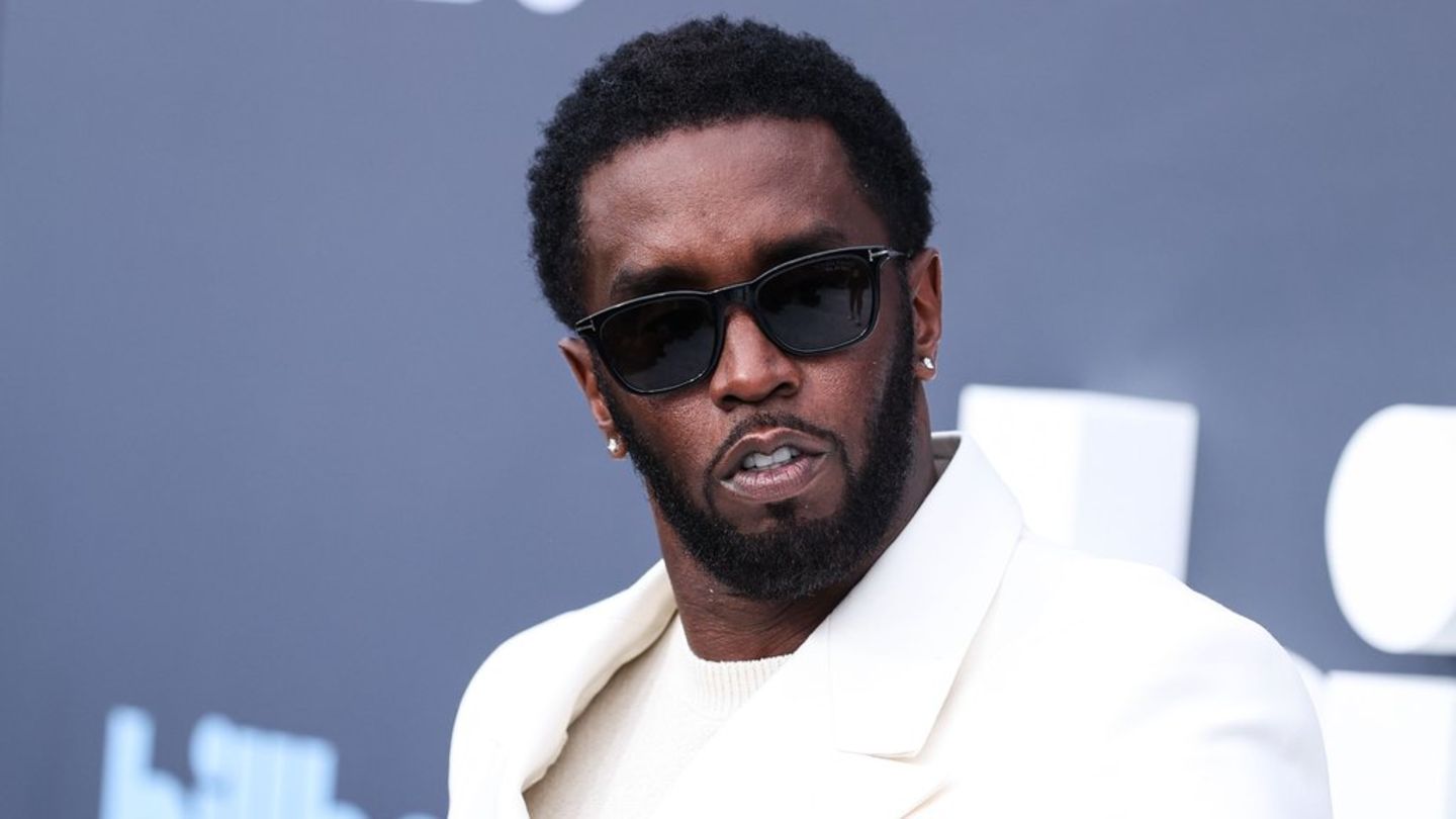 P. Diddy Sean "P. Diddy" Combs muss sich derzeit vor Gericht verantworten.