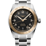 Rosiger Glanz: 1925 entwickelte Longines die "Spirit Zulu Time" mit zweiter Zeitzone. Den 100. Geburtstag feiert die Marke nun mit einem Modell, das einen Glasboden und eine roségoldene Lünette besitzt