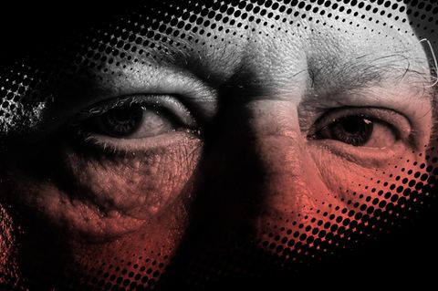 Montage zeigt Augen eines Mannes in Großaufnahme