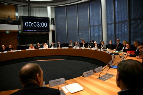 Verteidigungsausschuss im Bundestag (Archiv)