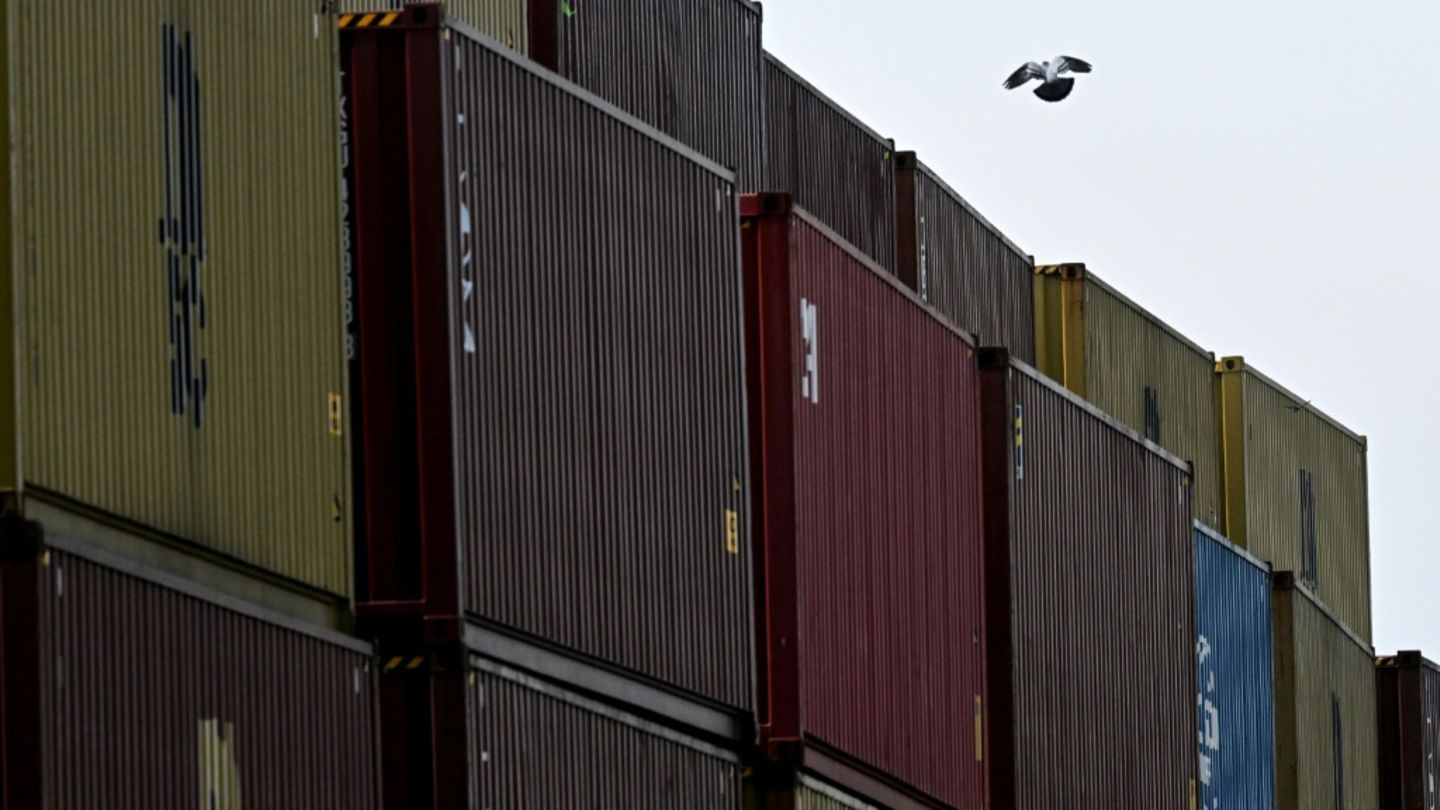 Container mit Waren in Frankfurt am Main