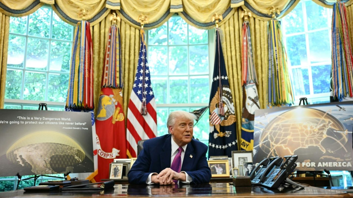 Trump bei der Vorstellung von "Golden Dome" im Weißen Haus