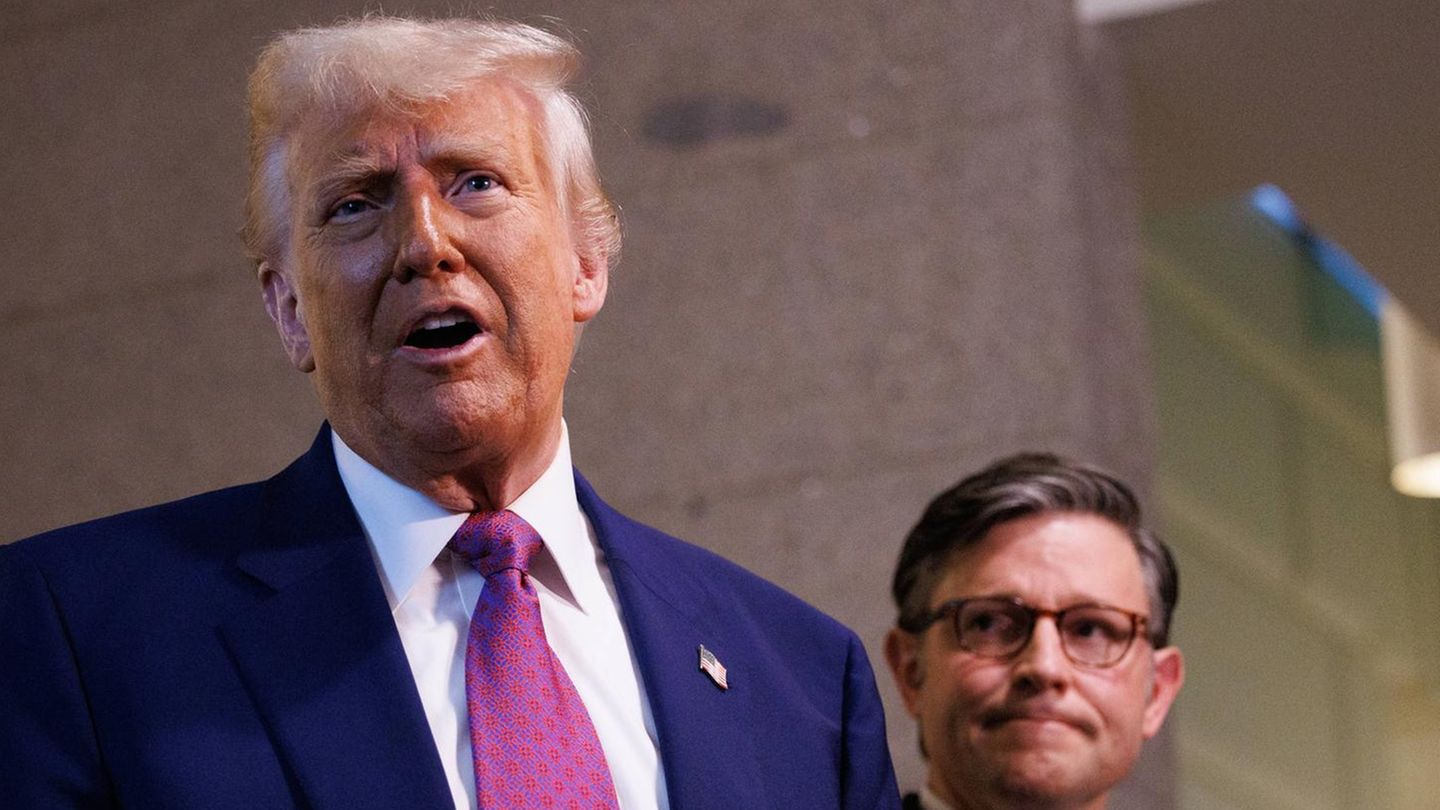 Donald Trump shocks Selenskyj and European partner on the phone