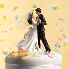 Hochzeitsppaar auf Torte