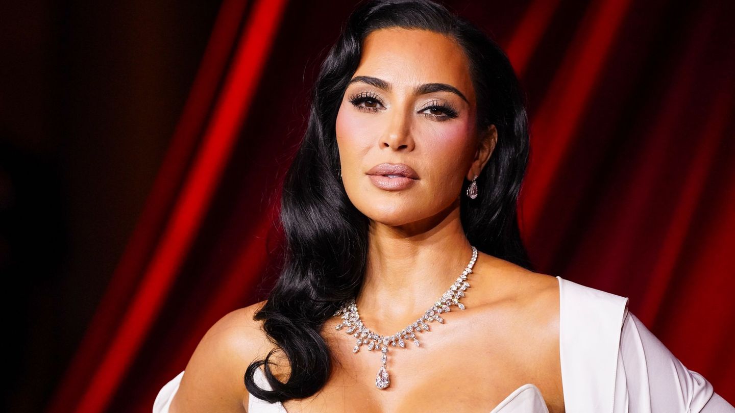 TV reality star: Kim Kardashian: “Finally completed my law studies”