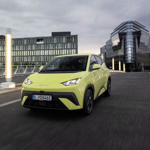 Erschwingliches Elektroauto: Wie gut macht sich der BYD Dolphin Surf auf der Straße?