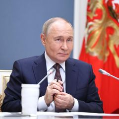 Wladimir Putin beim Treffen mit Vertretern der russischen Privatwirtschaft im Kreml. Das Land wird international mit Sanktionen belegt.