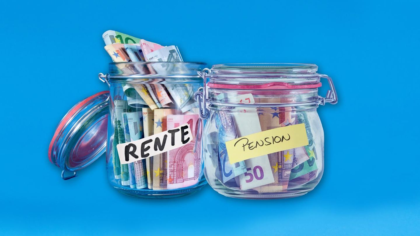 Pension: Do officials really get so much more in retirement?