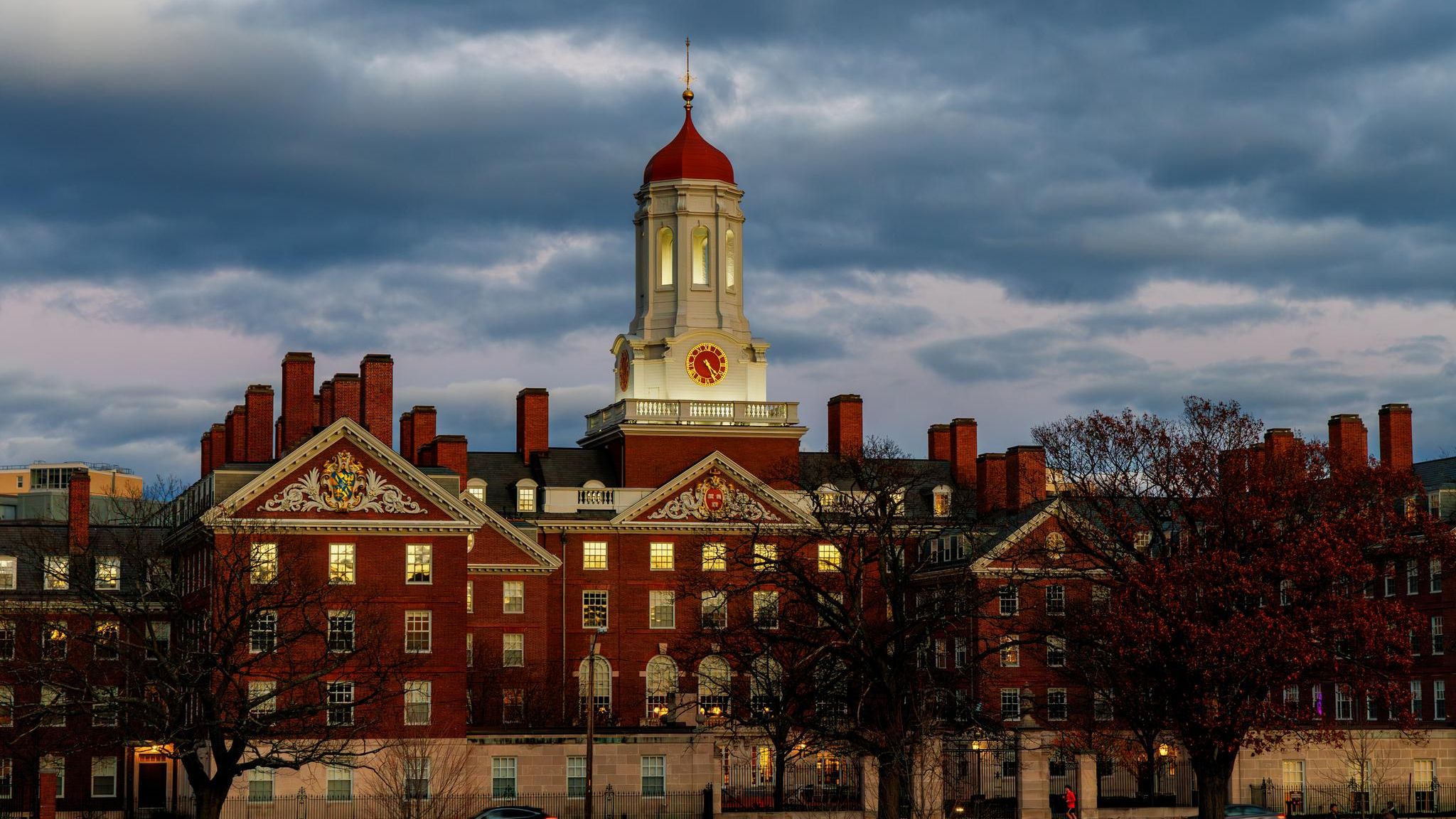Die Harvard University bei Sonnenuntergang. Die Trump-Regierung verbietet der Elite-Uni die Aufnahme ausländischer Studenten