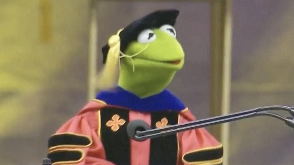 Kermit der Frosch hält Abschlussrede an US-Universität Kermit der Frosch hält Abschlussrede an US-Universität
