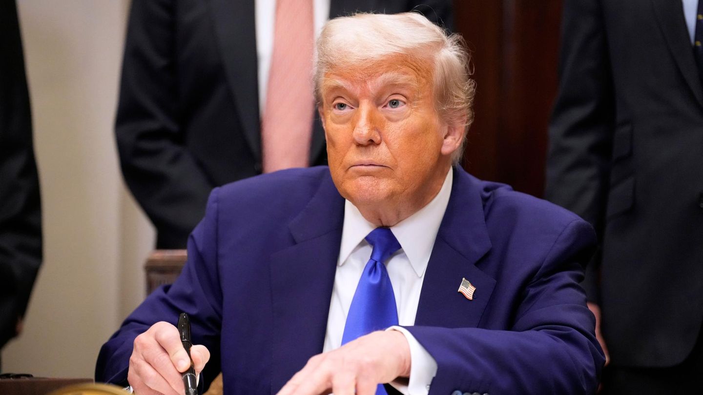 Trump signs decrees to expand the nuclear energy