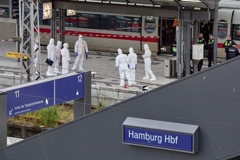Die Spurensicherung am Hauptbahnhof in Hamburg