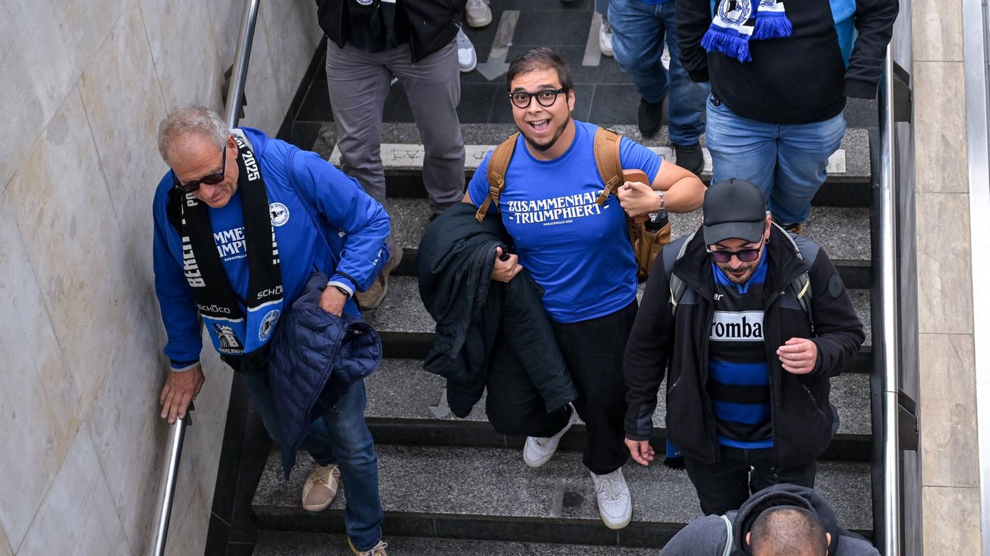 Wird dieser Fan von Arminia Bielefeld heute noch glücklich?