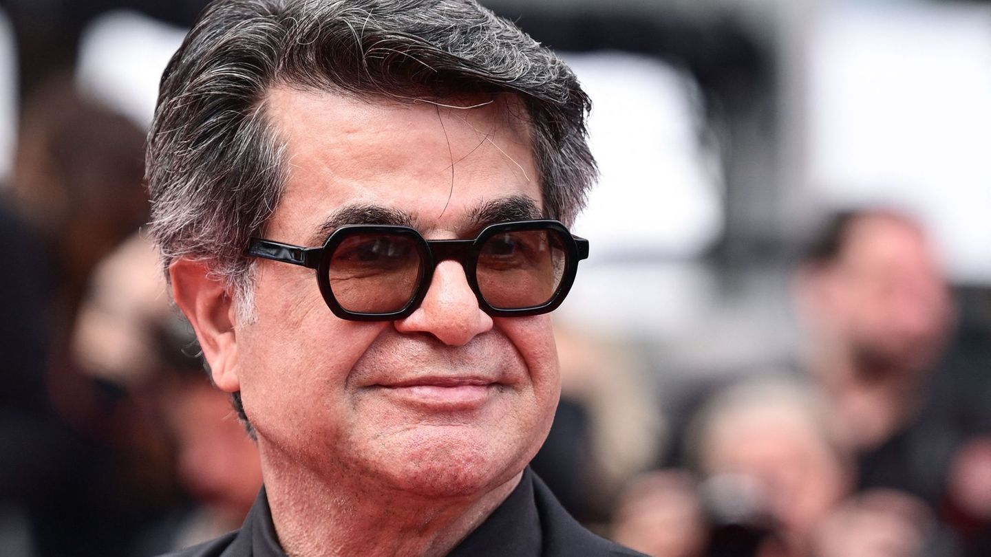 Film Festival Cannes: Jafar Panahi wins golden palm in Cannes