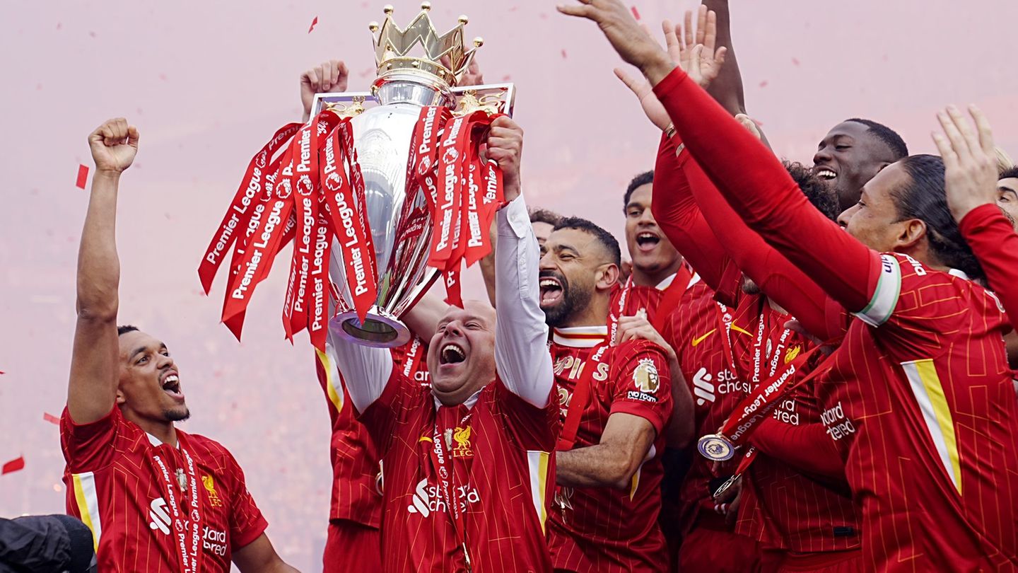 English champion: Ex-coach Klopp in the middle of Liverpool’s master’s JOUSE