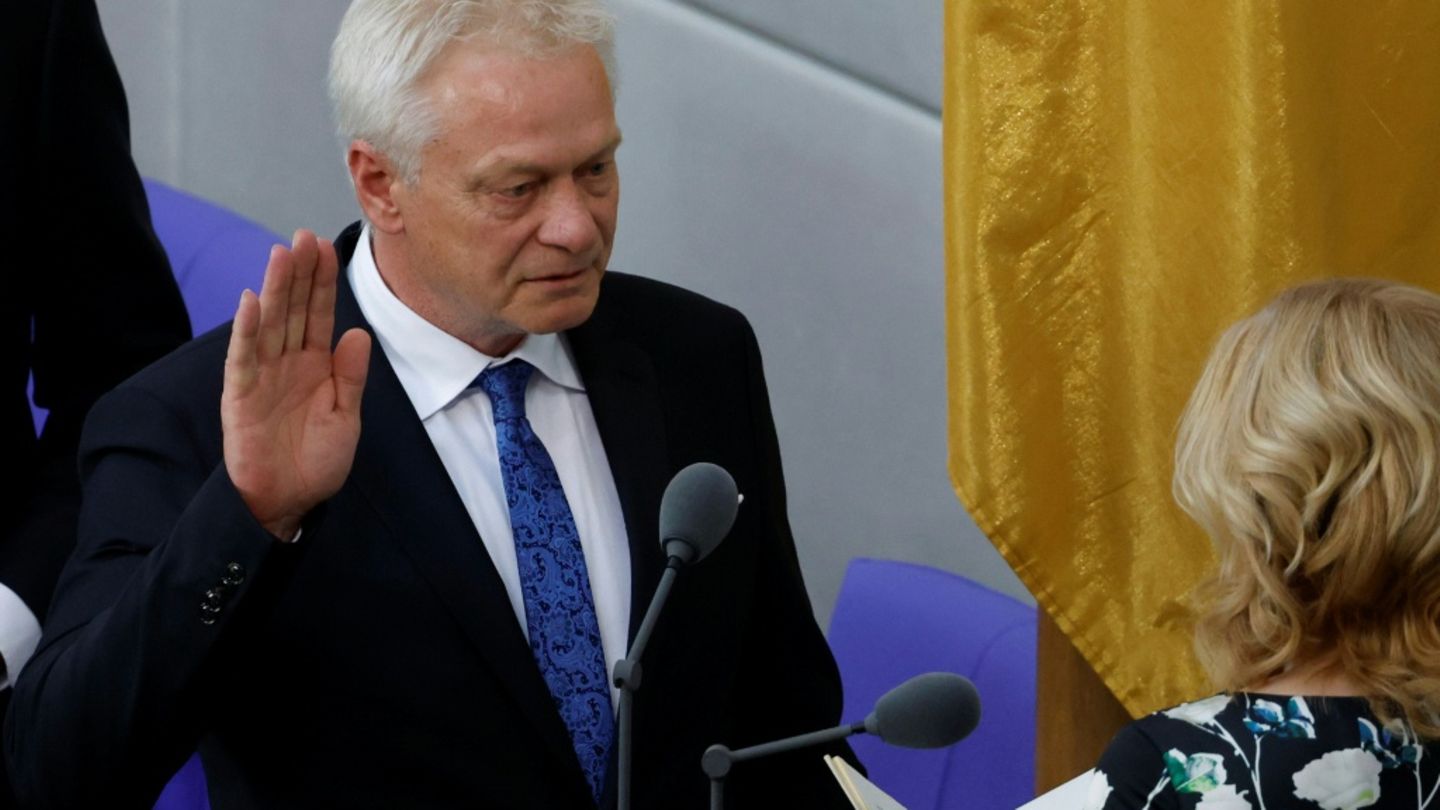 Landwirtschaftminister Rainer bei seiner Vereidigung