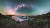 Diamond Beach mit Milchstraße in Australien