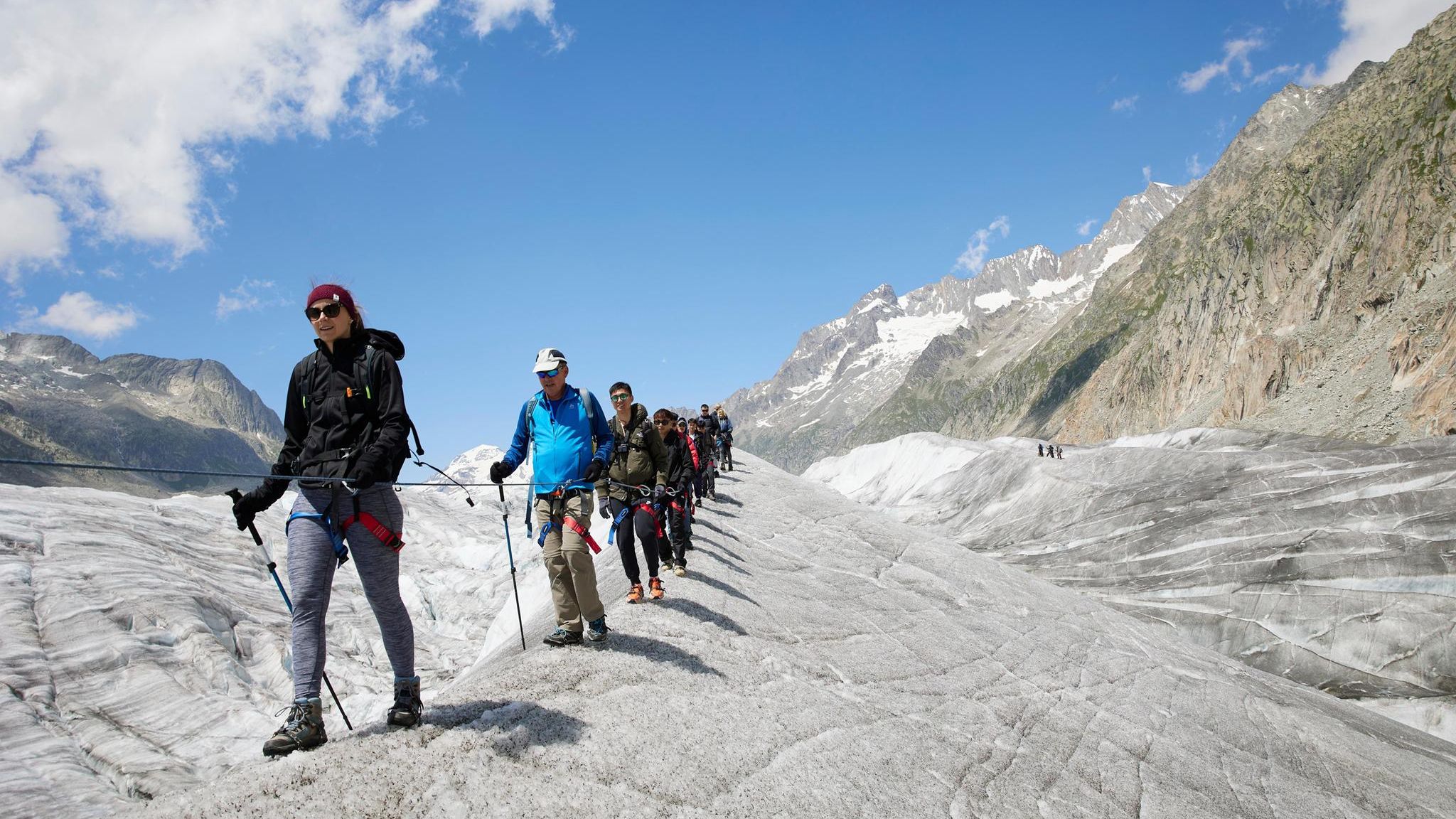 Geführte Wandertour auf dem Aletschgletscher im Schweizer Kanton Wallis