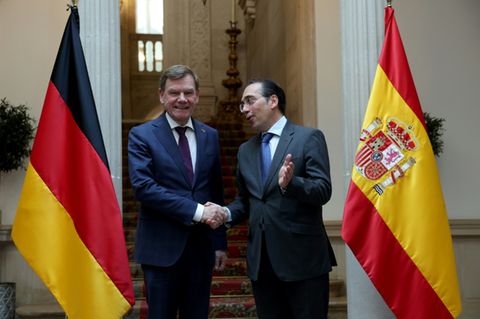 Wadephul mit seinem spanischen Kollegen Albares (r.)