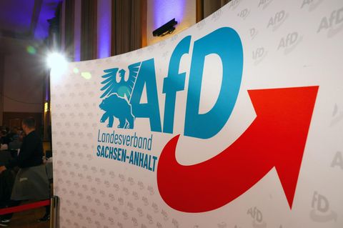 Schriftzug und Logo der AfD
