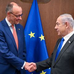 Meinung: Als die Unterstützung noch grenzenlos war: Friedrich Merz mit Benjamin Netanjahu im Februar 2024 im Amtssitz des Premiers in Jerusalem