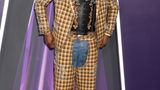 Country meets Glamour: Musiker Shaboozey sorgte mit mit Leder- und Strass-Elementen dafür, dass sein Cowboy-Look auf dem roten Teppich glänzte