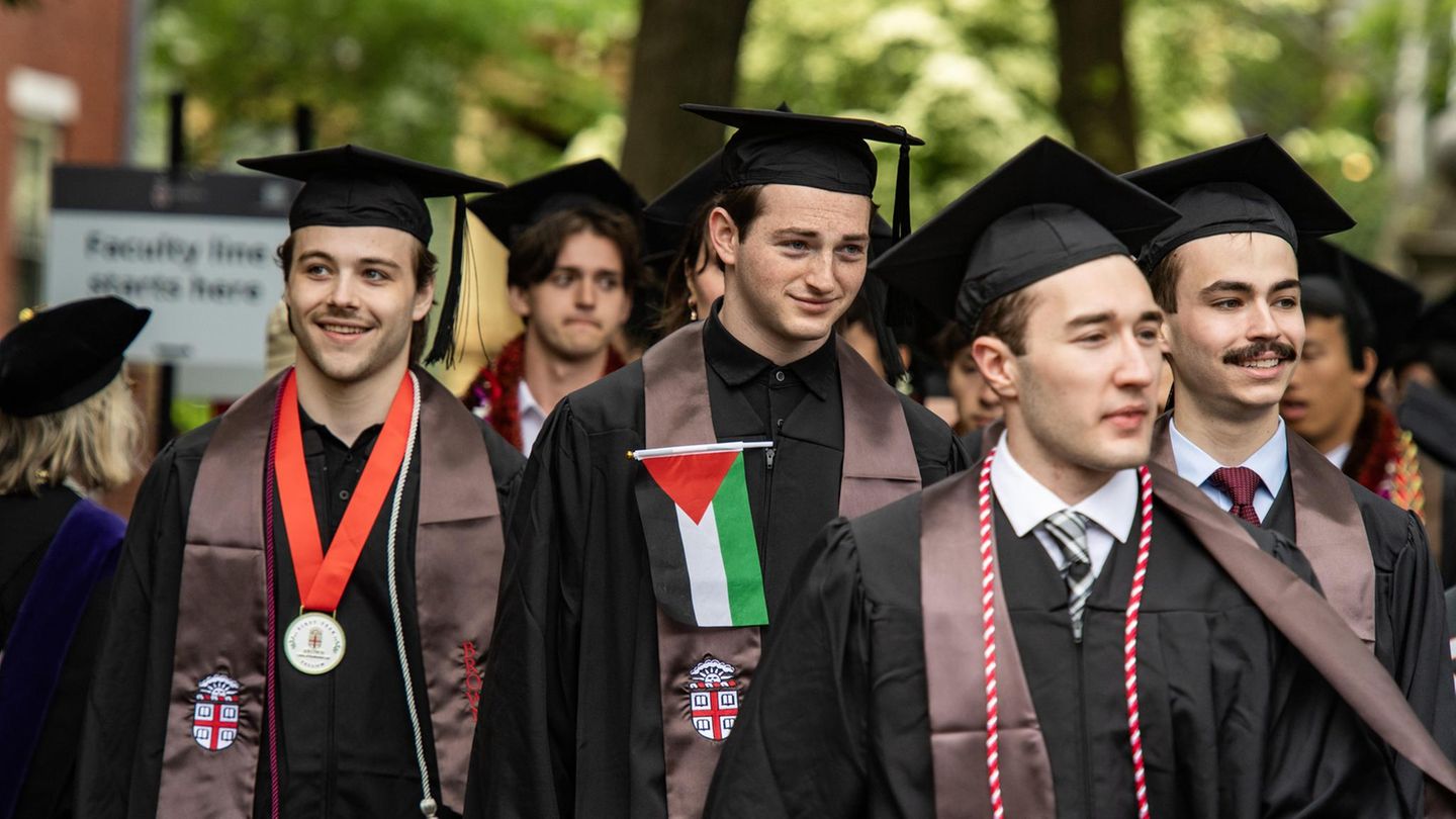 Donald Trump against the Elite Unis: He attacks these universities