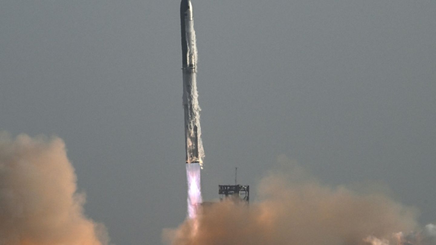 Ein Testflug der Riesenrakete Starship