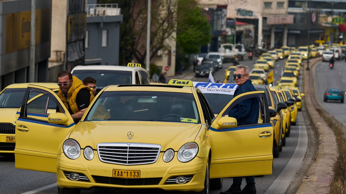 Tourism: 48-hour taxi strike in Athens