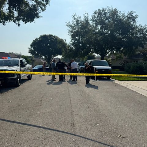 Beamte am Einsatzort in Lakeland in Florida