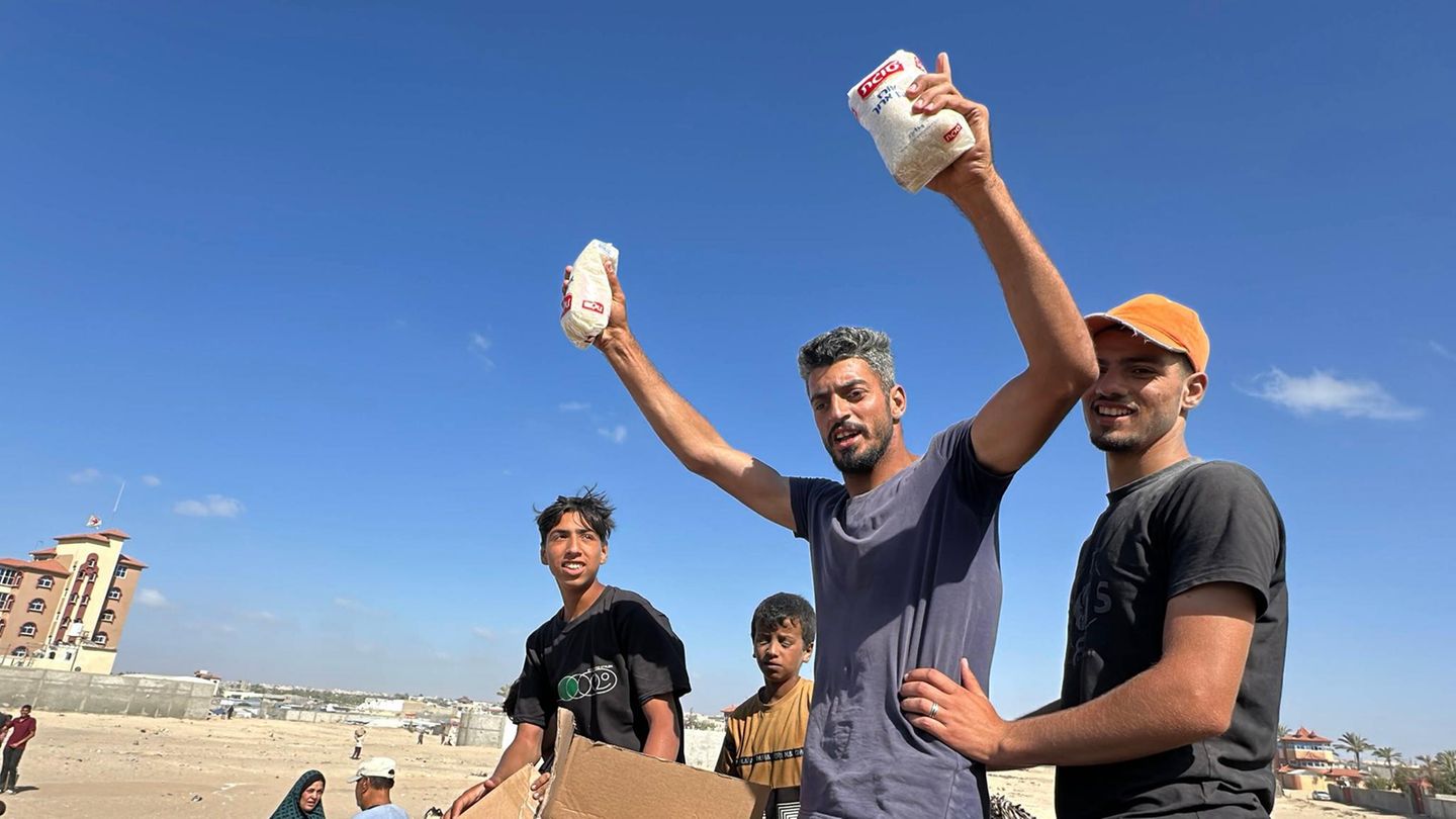 Gaza: Israel distributes food and relief supplies – to the delight of many