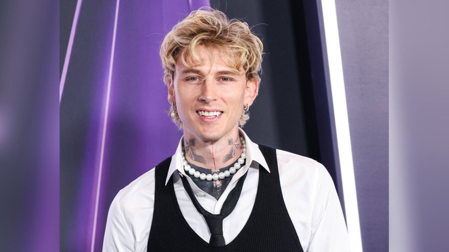 Machine Gun Kelly about the baby with Megan Fox: with “separation fear” on the red carpet