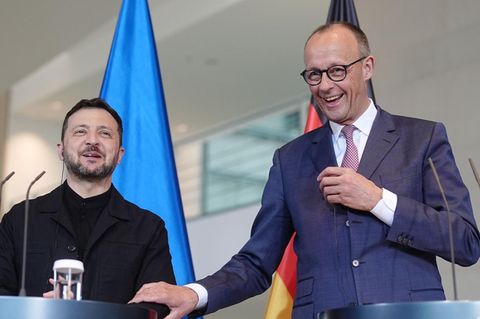 Bester Stimmung: Wolodymyr Selenskyj (l.) und Friedrich Merz bei ihrer gemeinsamen Pressekonferenz in Berlin