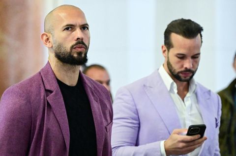 Andrew Tate (l.) und sein Bruder Tristan