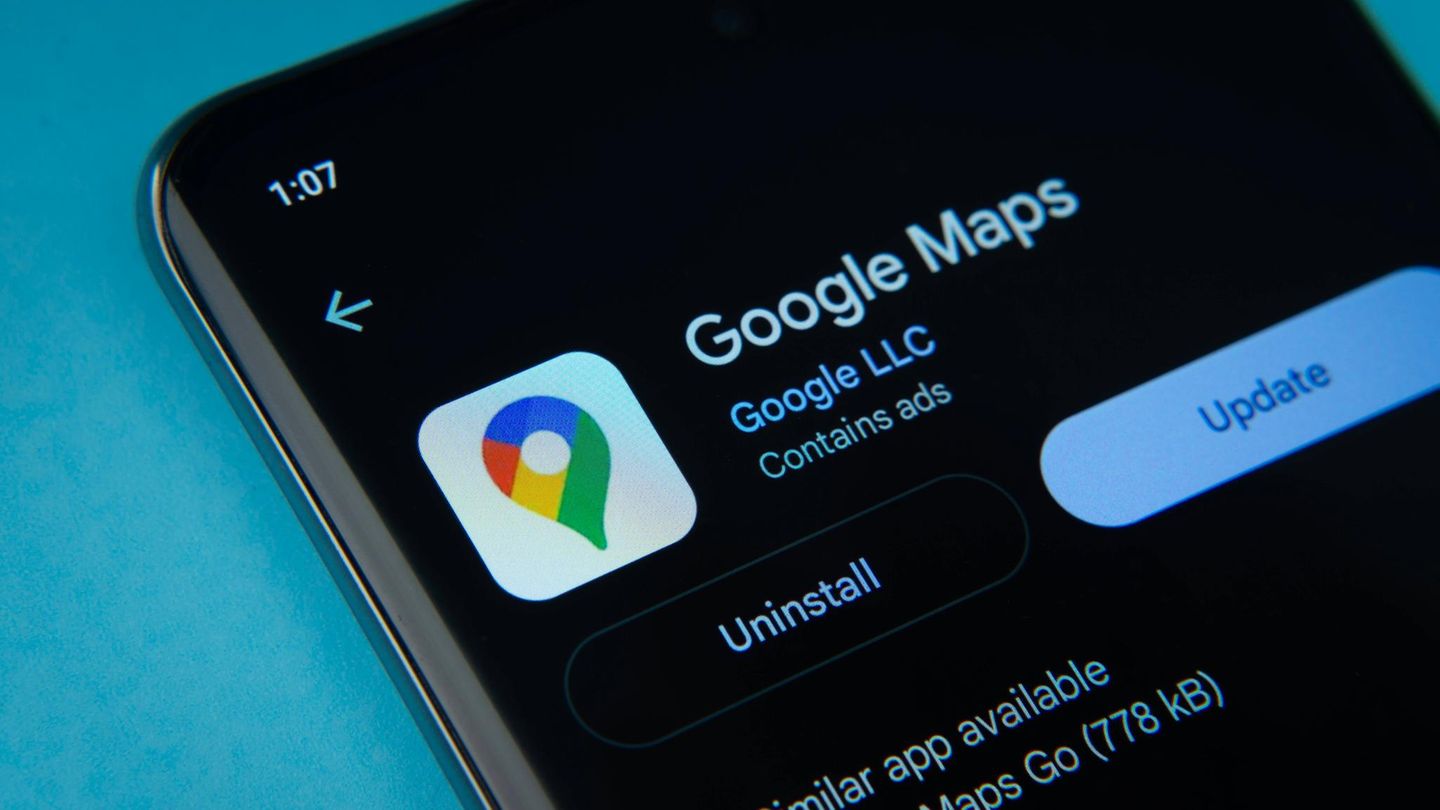 Die Google Maps App auf einem Smartphone