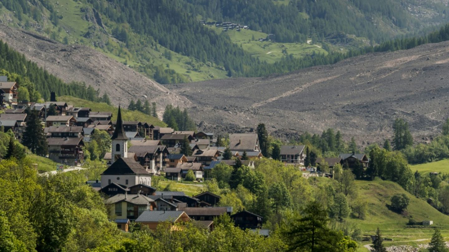 Das von dem Gletscherabbruch getroffene Dorf Blatten im Kanton Wallis