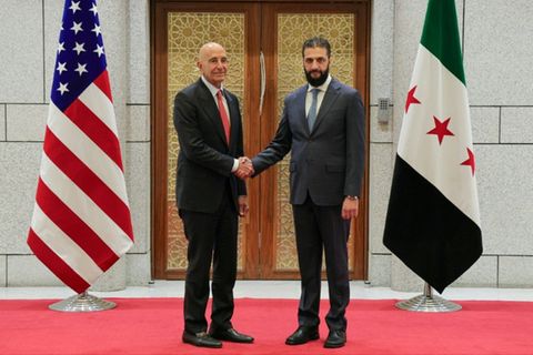 Barrack und al-Scharaa in Damaskus