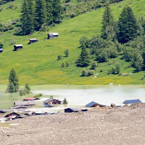 Blatten in der Schweiz ist fast vollständig in Geröll verschwunden – nun steigt das Wasser der Lonza