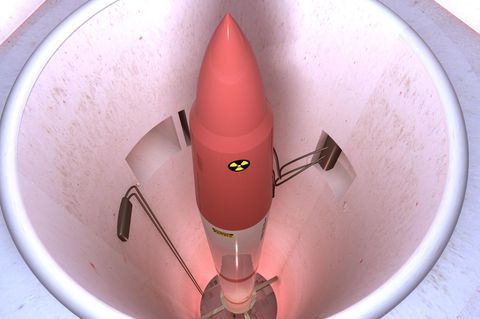 Atom-Rakete in einem Silo, von oben